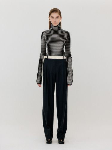 VETTE Scarf-belted Two-tuck Pants_Black - EENK - Modalova