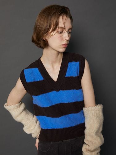 Wave Block V-Neck Knit Vest_Brown/ - ODD DEPARTMENT - Modalova