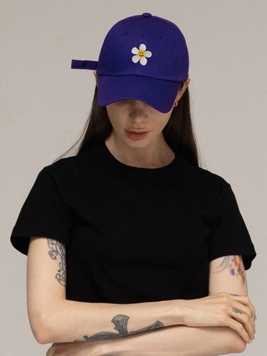 Unisex Flower Dot Embroidery Ballcap () - GRAVER - Modalova