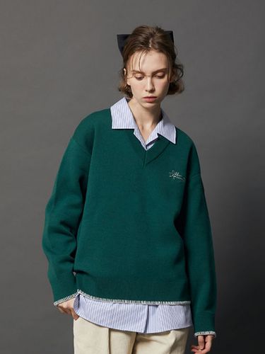 Embroidered V-Neck Sweater_Green - ODD DEPARTMENT - Modalova