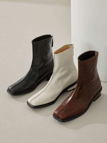 Focus Ankle Boots_3 Colors - Byeuuns - Modalova