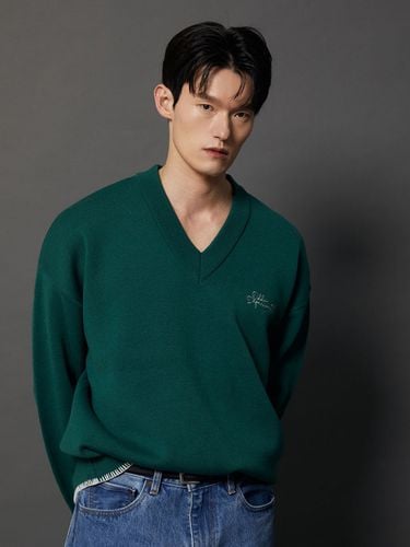 Embroidered V-Neck Sweater_Green - ODD DEPARTMENT - Modalova