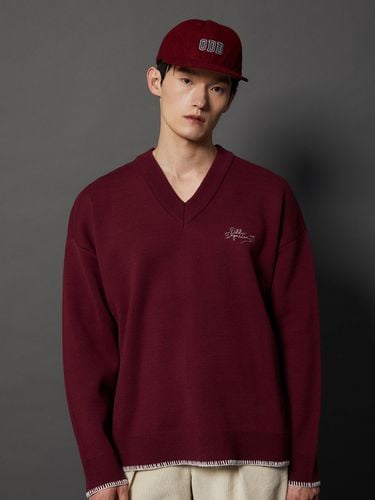 Embroidered V-Neck Sweater_Burgundy - ODD DEPARTMENT - Modalova