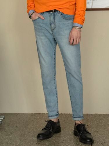 Tapered Fit Denim Pants _ - HALBKREIS LAYOUT - Modalova