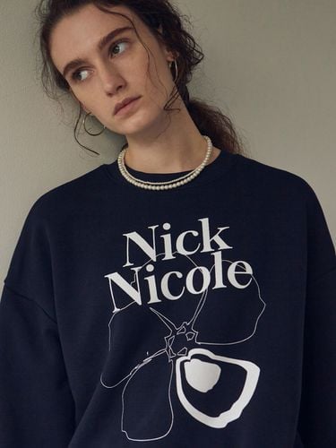 Nicole Flower Sweatshirt_Navy - NICK&NICOLE - Modalova