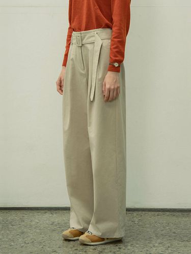 Wide Fit Chino Pants (Light Beige) - Siyazu - Modalova