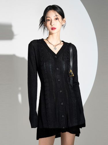 Punching Knit Dress (Black) - AVANDRESS - Modalova