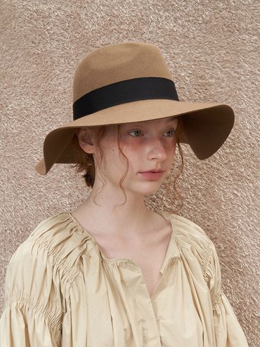 Flare Wool Felt Fedora - Beige - Brown Hat - Modalova