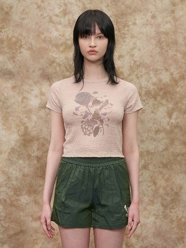 Rose T-Shirt (Beige) - UNALLOYED - Modalova