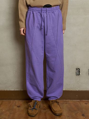 Dyed Dart Sweatpants (Purple) - UNALLOYED - Modalova