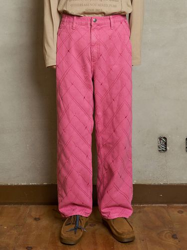 Argyle Embroidered Pants (Pink) - UNALLOYED - Modalova