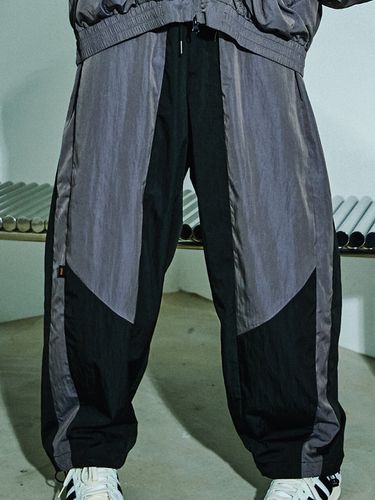 Balloon Jogger Pants [Black Gray] - CPGN - Modalova