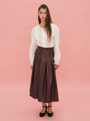 Leather Pleated Skirt (3 Colors) - Your name Here - Modalova