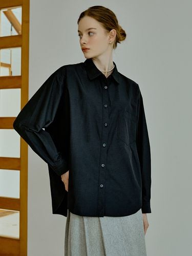 Steady Sleek Shirt _ Navy - RE_L - Modalova