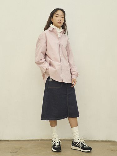 Signature Symbol Basic Shirt - EXPRESS HOLIDAY - Modalova