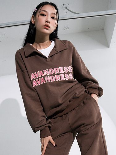 Vivid Applique Half Zip-up Sweatshirt_Brown - AVANDRESS - Modalova