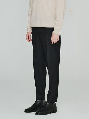 Cashfeel Slim Slacks Pants _ Black - THE KNIT COMPANY - Modalova