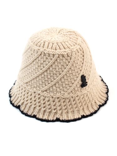 Scalloped Edge Knitted Bucket Hat IV - Universal chemistry - Modalova