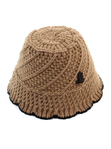 Scalloped Edge Knitted Bucket Hat - Universal chemistry - Modalova