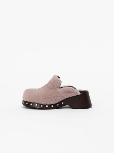 Brioso Shearling Clog Mules- Rose Fur With Brown - CHAUSSURE LAPIN - Modalova