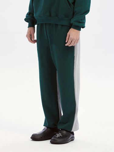 Lop Sweatpants [Melange Green] - karactor - Modalova