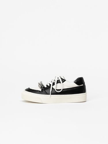 Ardita Embeellished Chain Sneakers- Black White - CHAUSSURE LAPIN - Modalova