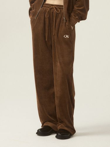 OS Logo Two-Way String Wide Velour Pants_Brown - ODD STUDIO - Modalova