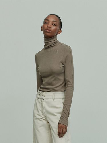 Logo Embroidered Turtle Neck Top () - RE RHEE - Modalova