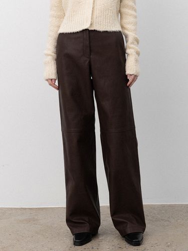 Faux Leather Cutting Pants (Brown) - LE - Modalova