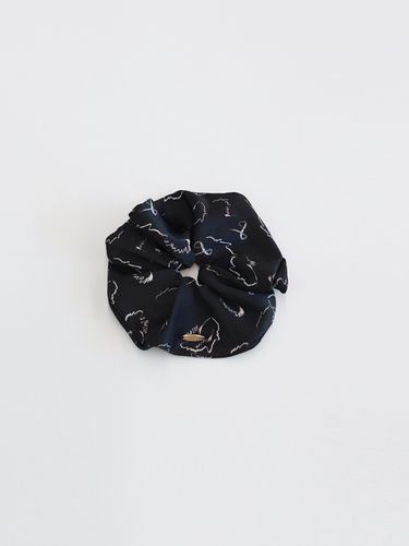 Ebony Hair Scrunchie _ Black - H8 - Modalova