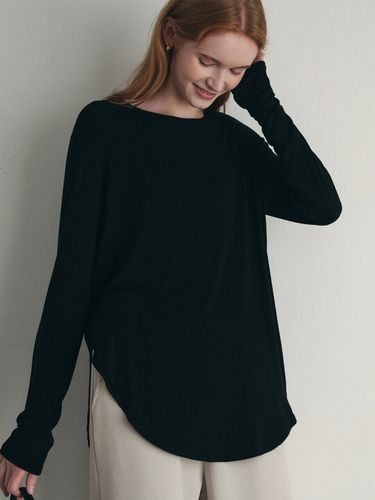 Round Point T-shirt - Black - LOEIL - Modalova