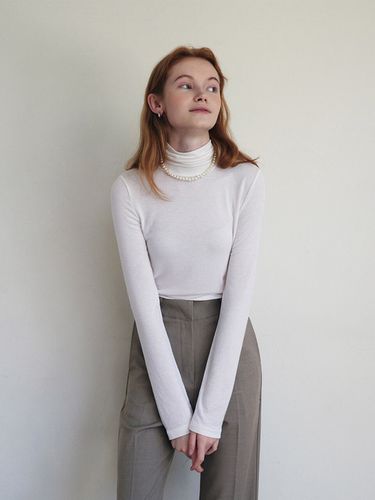 Wool Slim Turtleneck T-Shirt - LOEIL - Modalova