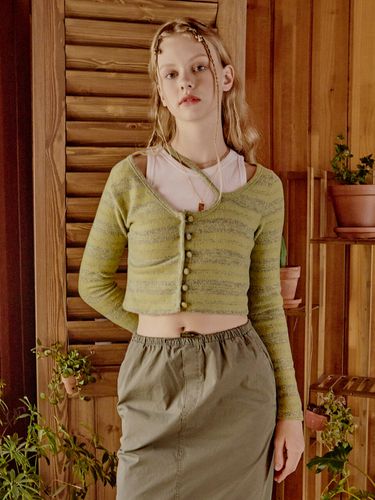 Cross Line Crop Knit Top_Green - FABER FINGER - Modalova