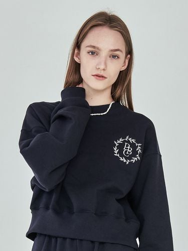 Crop Evergreen Sweatshirt (Navy) - PaperBoy - Modalova