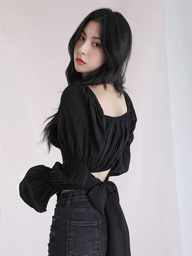 Back Ribbon Square Neck Blouse_Black - AVANDRESS - Modalova