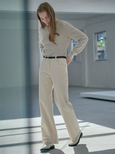 Corduroy Straight Pants - LOEUVRE - Modalova