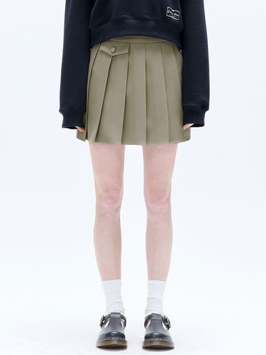 Flap Pleated Mini Skirt - Beige - HAE BY HAEKIM - Modalova