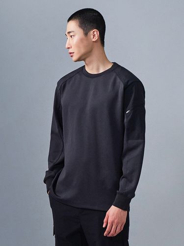 Basic Fit Woven T-Shirt_Charcoal - STCO - Modalova