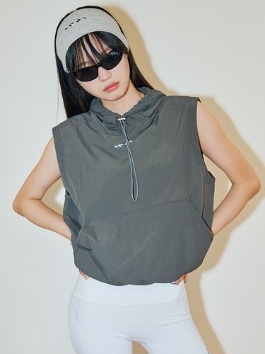 Nylon Hooded Sleeveless_Grey - INJIACTIVE - Modalova