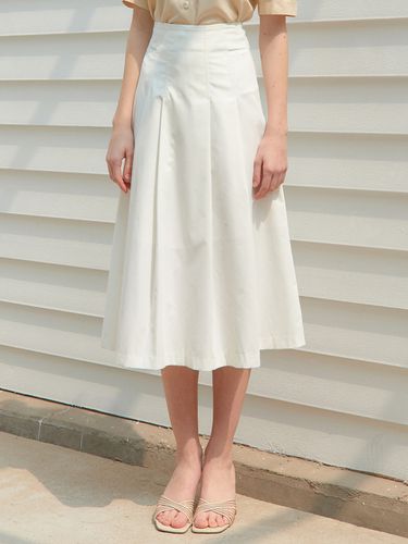 Pin-tuck Long Skirt (white) - JOORTI - Modalova