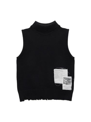 Damage Sleeveless Turtle Neck Knit Top_Black - Matin Kim - Modalova