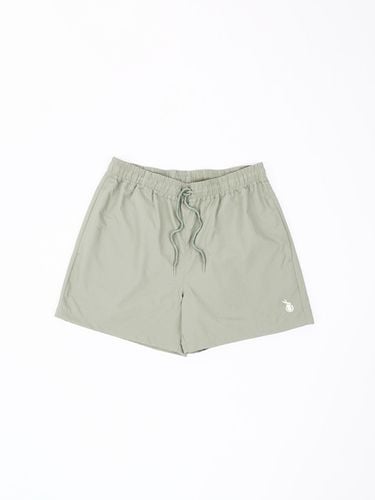 Clever Symbol Embroidered Athleisure Shorts - CLEVER FIELD - Modalova