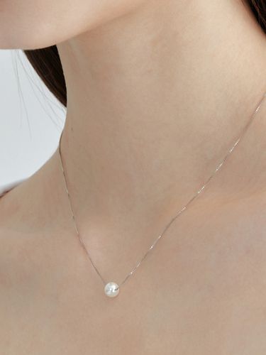 Silver] Bright Pearl Necklace - OVT-U - Modalova