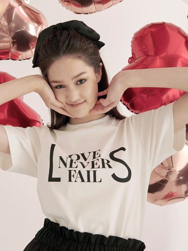 Love Never Fails T-Shirt - Light Beige - TAV - Modalova