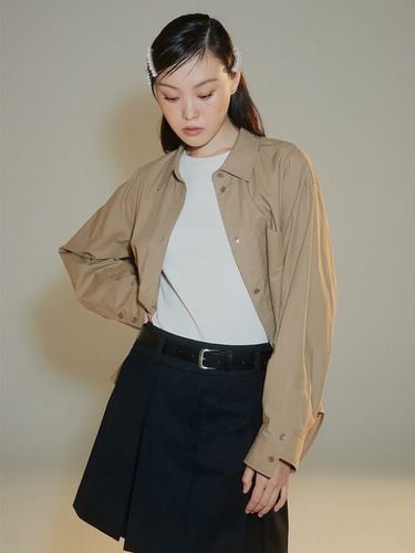 Signature Semi-Oversized Shirt - kuho plus - Modalova