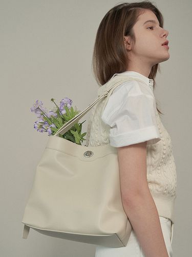 Mignon Hobo Bag_Cream - OVHEE - Modalova