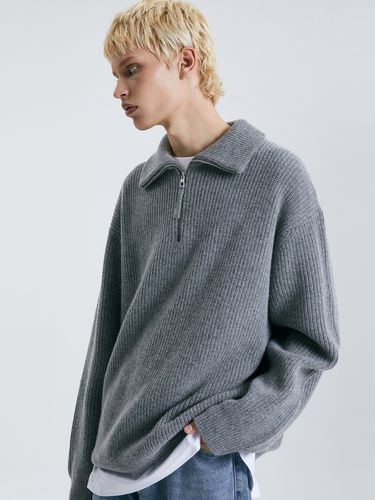 Semi-Oversized 1/2 Zip Knit Sweater - TNGT - Modalova