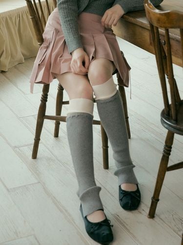 Leg Warmer Knit_Gray - VERBE - Modalova