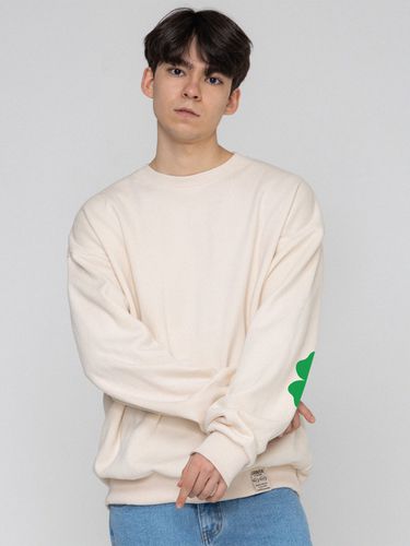 UNISEX] Elbow Clover Smile Sweatshirt - GRAVER - Modalova