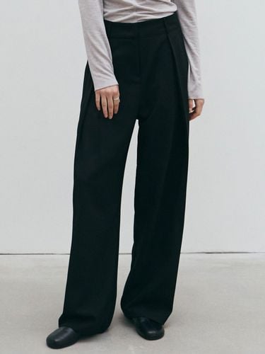 Inverted Pleats Pants - Black - NICK&NICOLE - Modalova